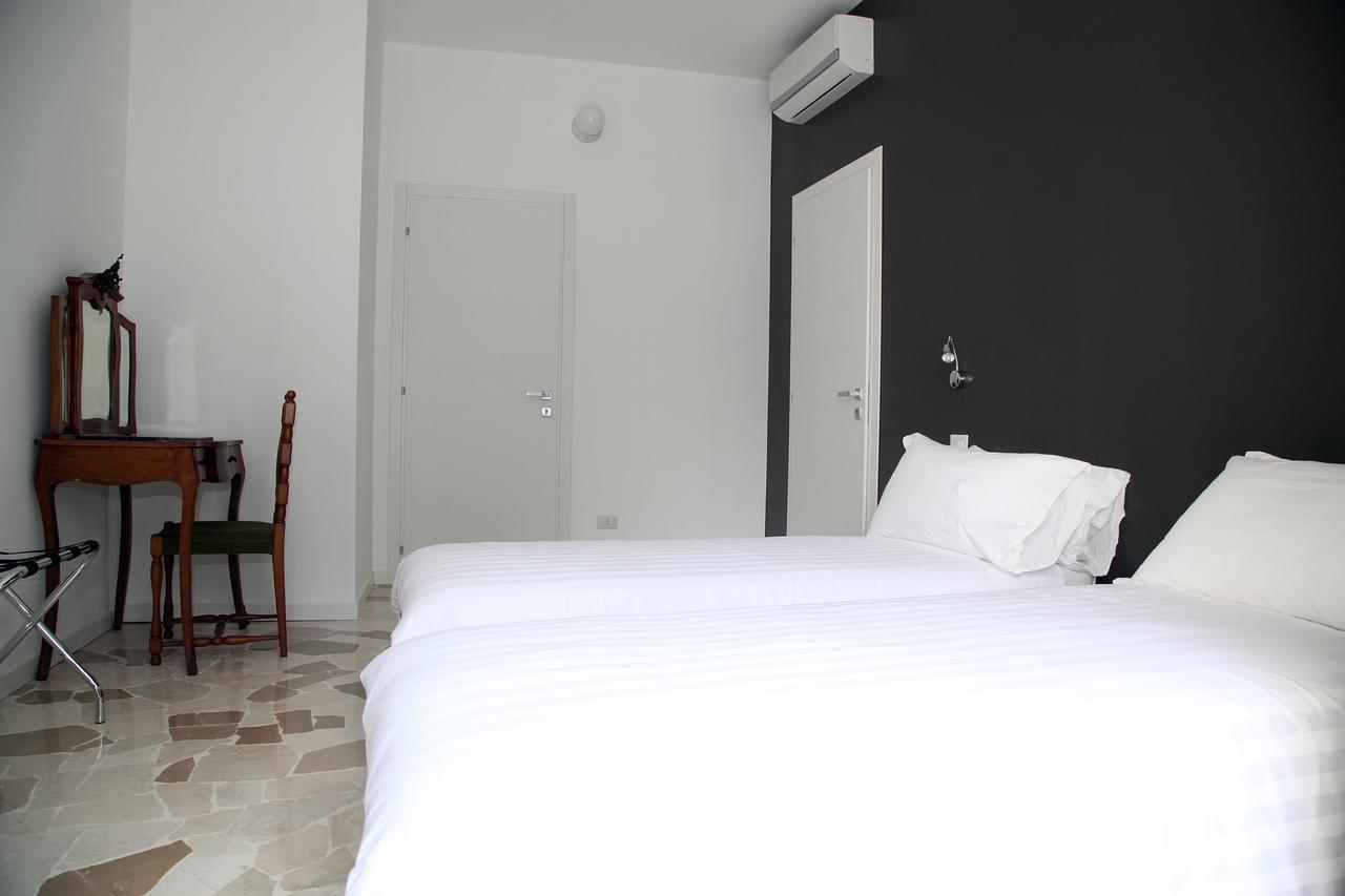 Bed and Breakfast Torregiardino Abbiategrasso Exterior foto